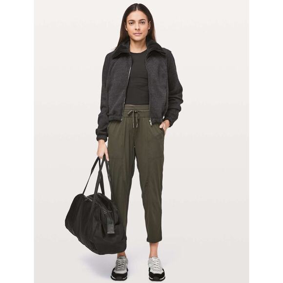 Luulemon Dance Studio Crop 25" Green Dark Olive  Pants Women Size 4 - Picture 16 of 16